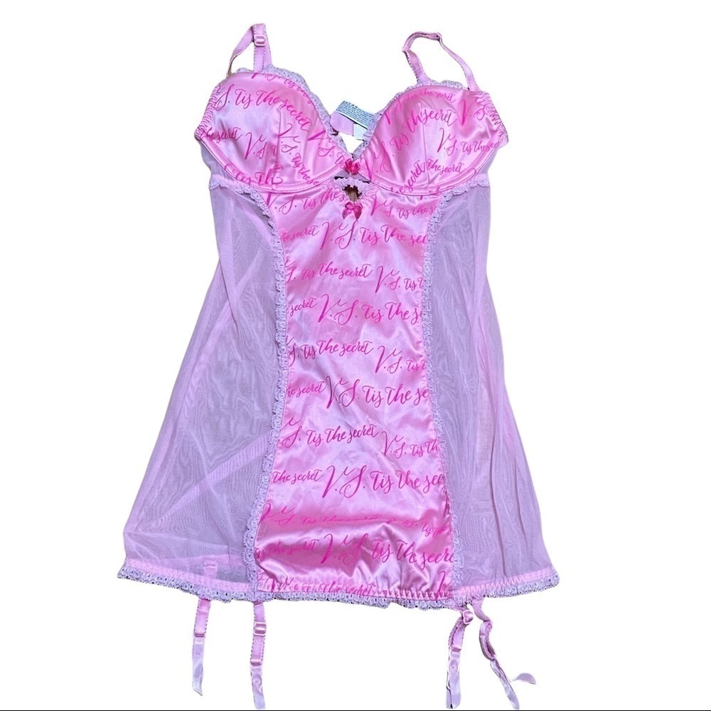 Victoria’s Secret bubblegum pink corset 34B barbiecore